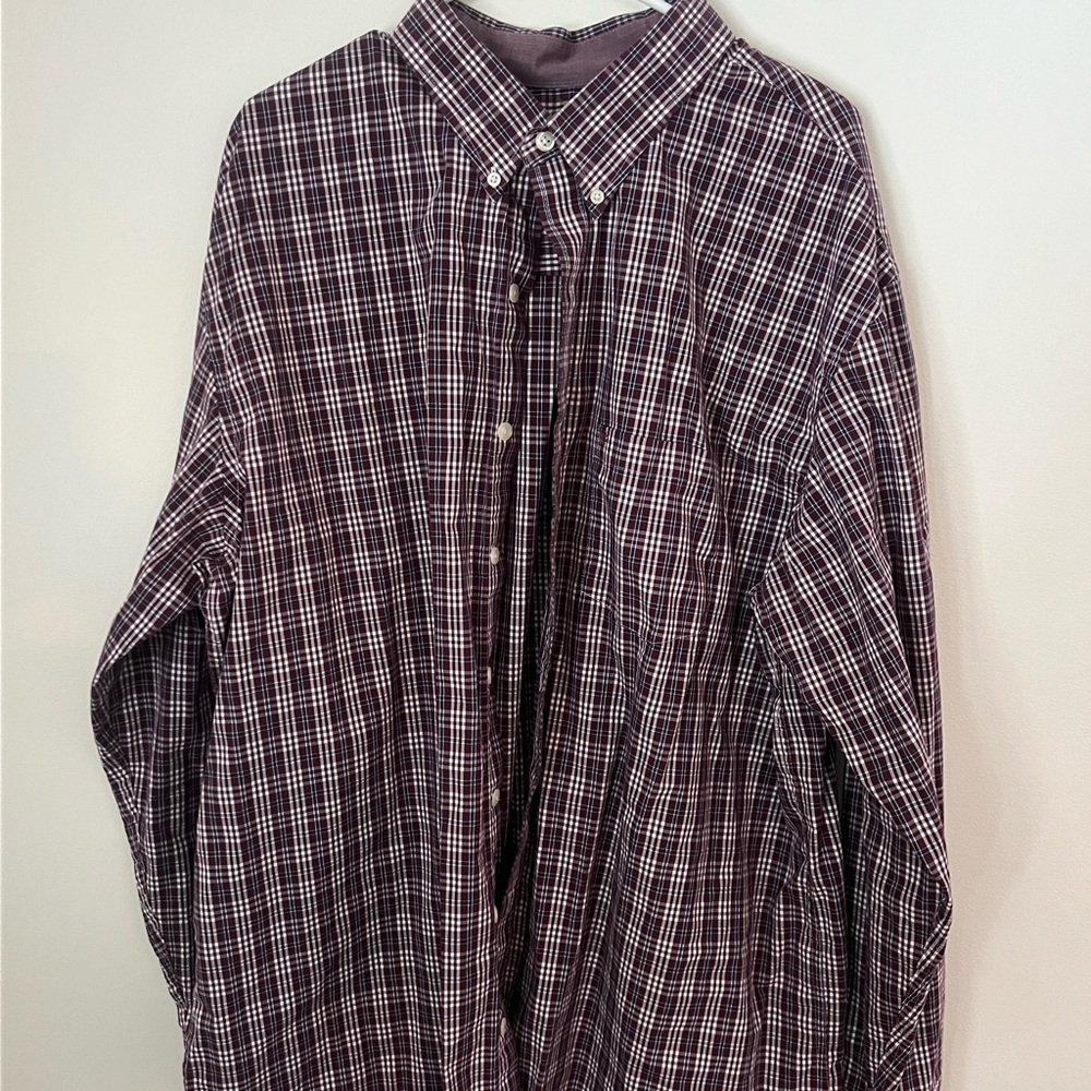 Izod Men's Purple Plaid Button Down Shirt